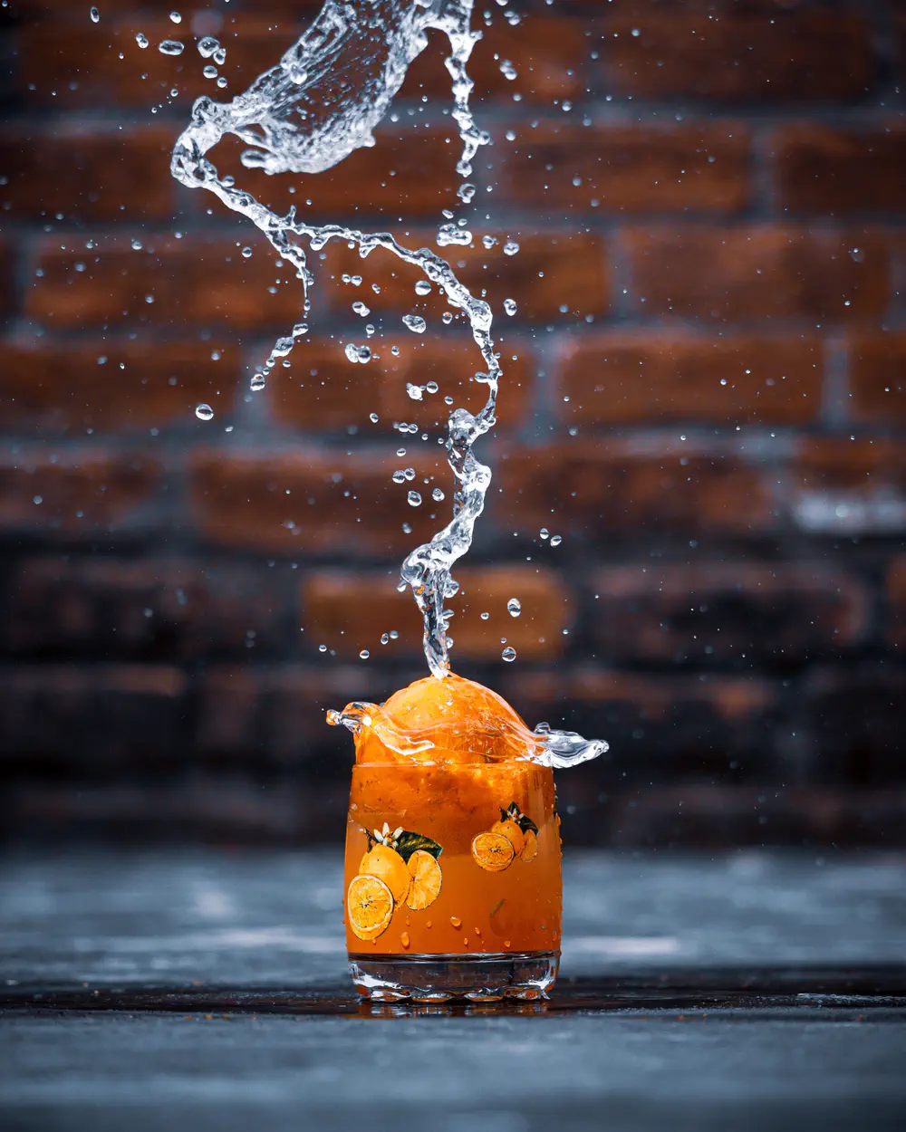 Citrus drink splashing