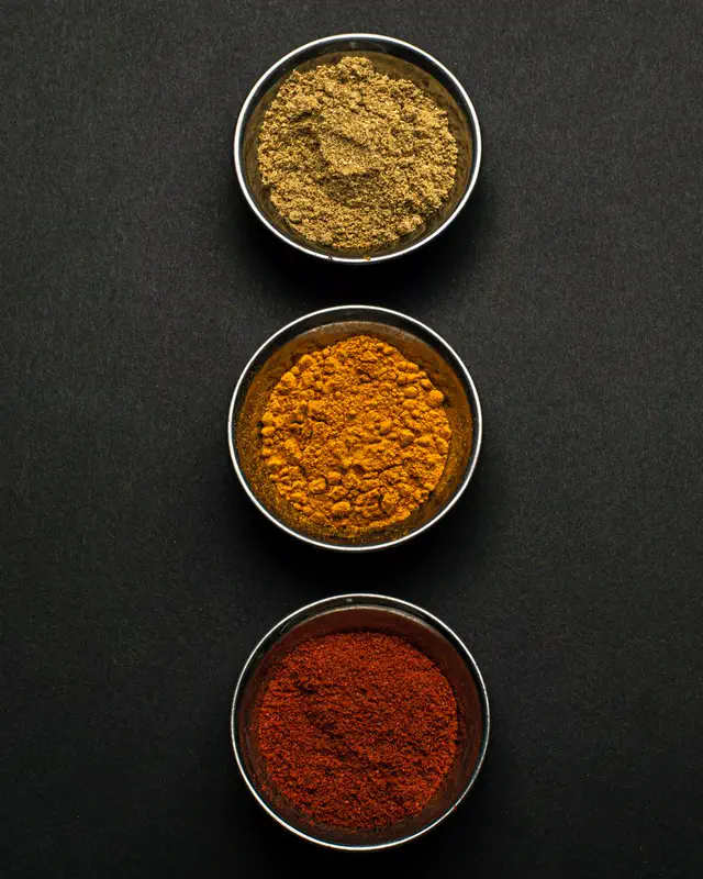 Spice powders in bowls